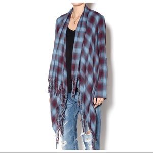 En Creme Plaid Cardigan Small